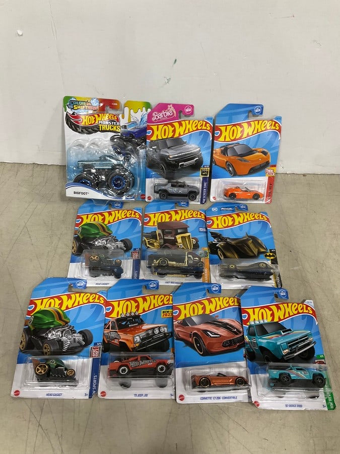 Various Hotwheels Cars *NEW* (1 of 1)