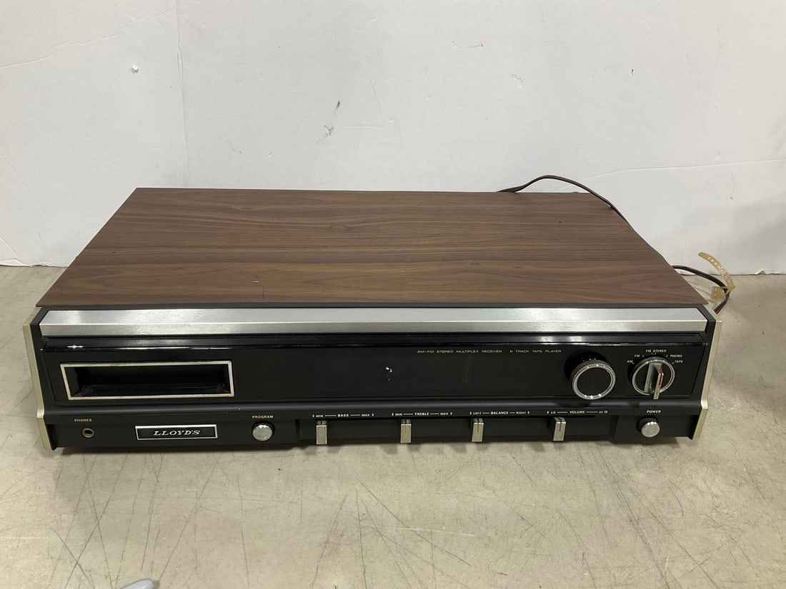 Vintage Lloyds AM/FM Stereo & 8 Track Player (1 of 1)