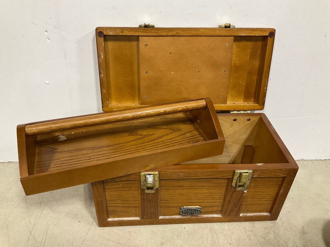 Museum Thomas Series Wooden Box (8inx16inx8in): Museum Thomas Series Wooden Box (8inx16inx8in)