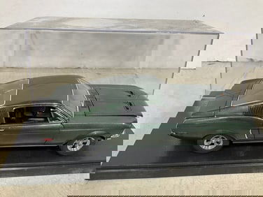 1968 Ford Mustang GT Bulitt Diecast Model in Case