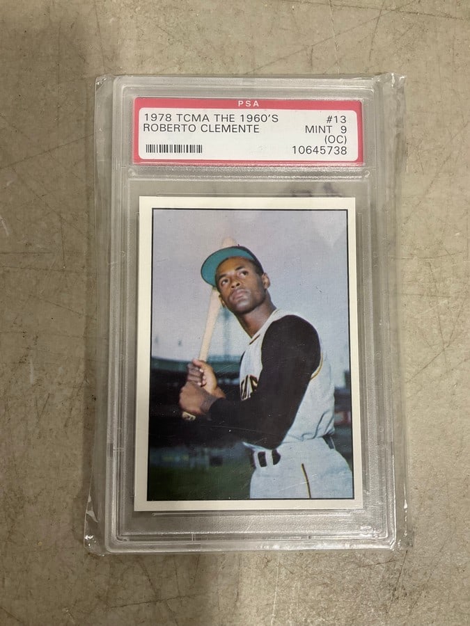 Topps 1978 Roberto Clemente graded card (1 of 1)