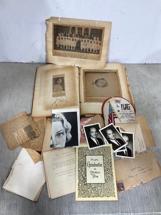 Vintage ephemera(photographs and more): Vintage ephemera(photographs and more)