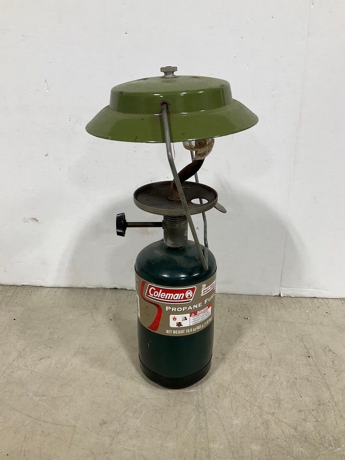 Propane fuel lantern (1 of 1)