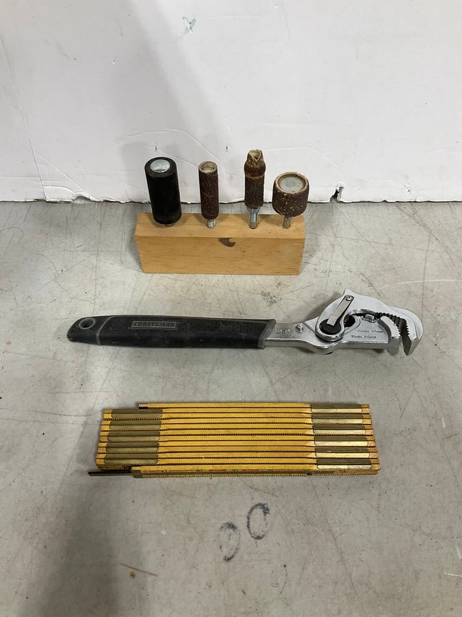 Various tools: Various tools