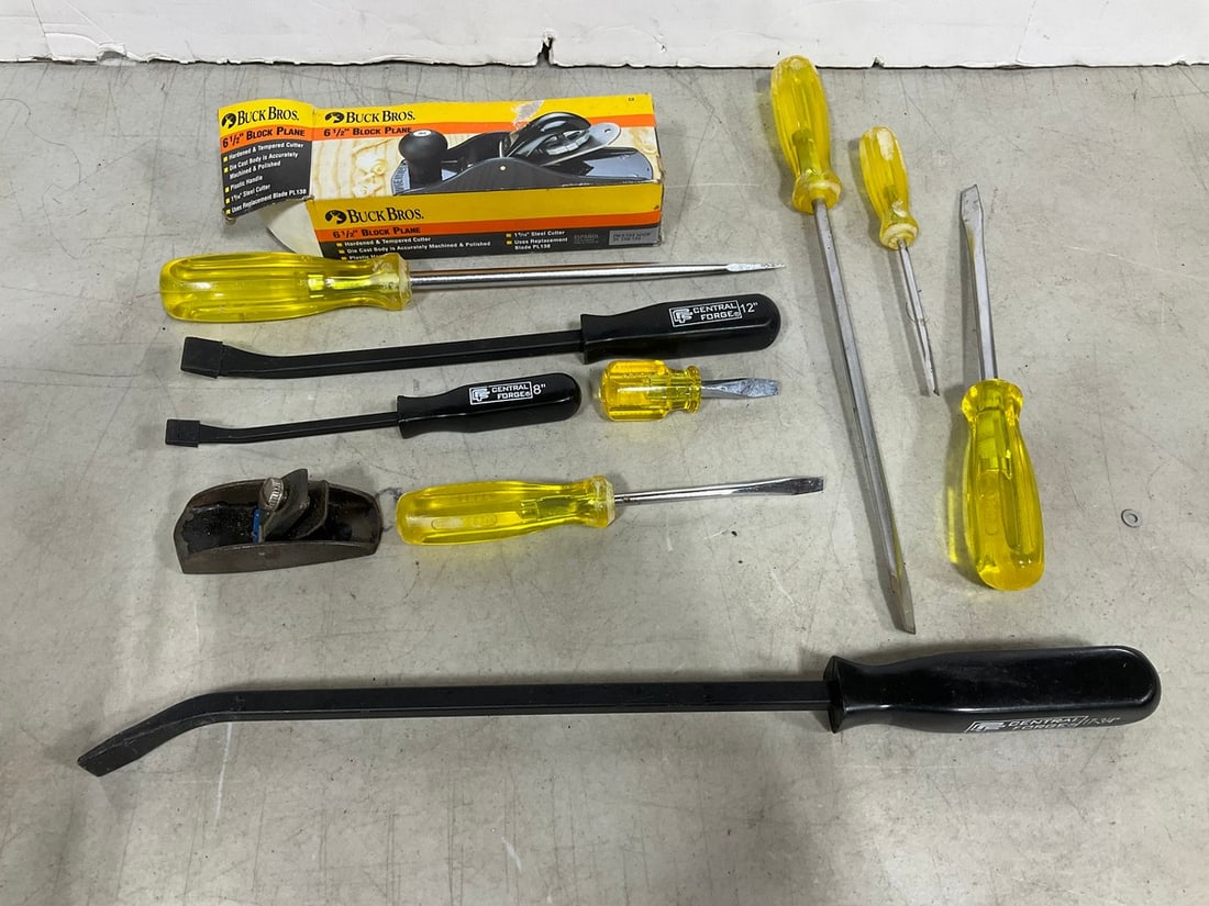 Buck Bros block plane, central forge prybar, and more (1 of 1)