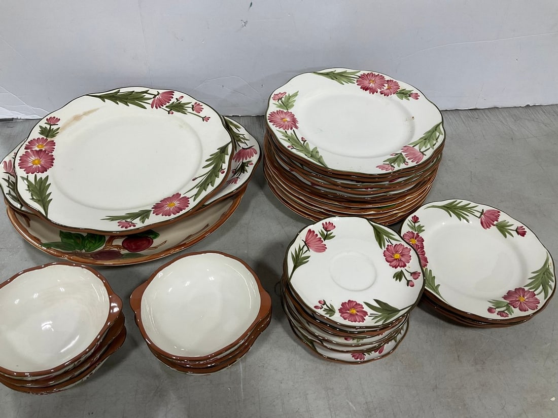 Stangl pink cosmos set(plates, bowls, platter, and more): Stangl pink cosmos set(plates, bowls, platter, and more)