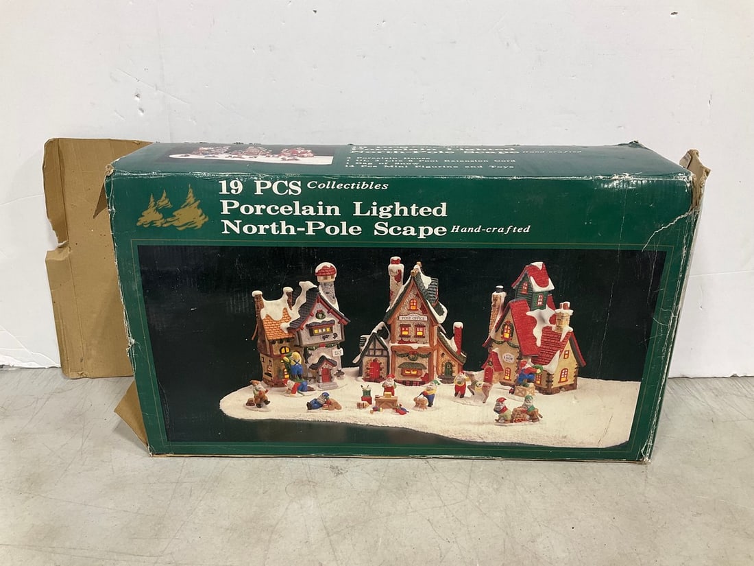 Porcelain lighted north pole scape: Porcelain lighted north pole scape