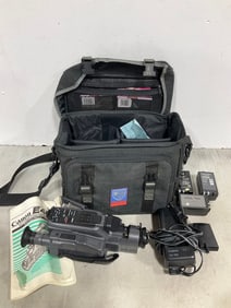 Canon E40 8mm camcorder with batteries and more