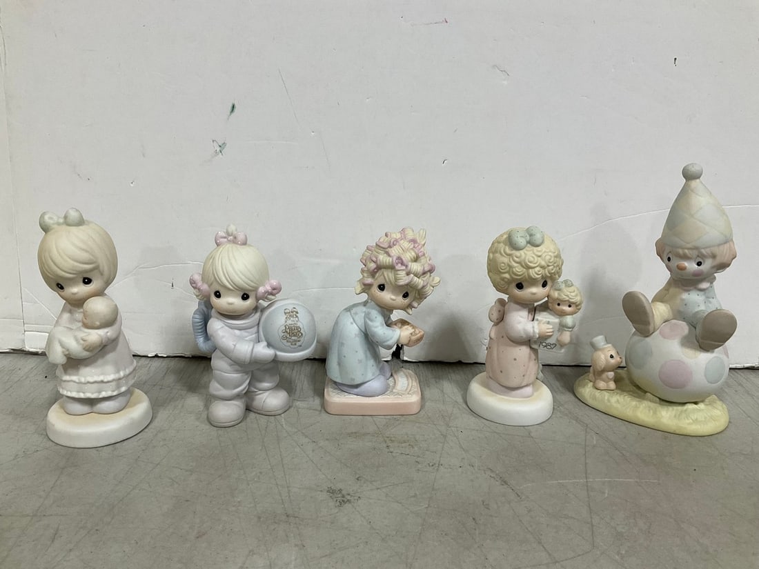 Various Precious Moments Ceramic Figures (Tallest - 7in) (1 of 1)