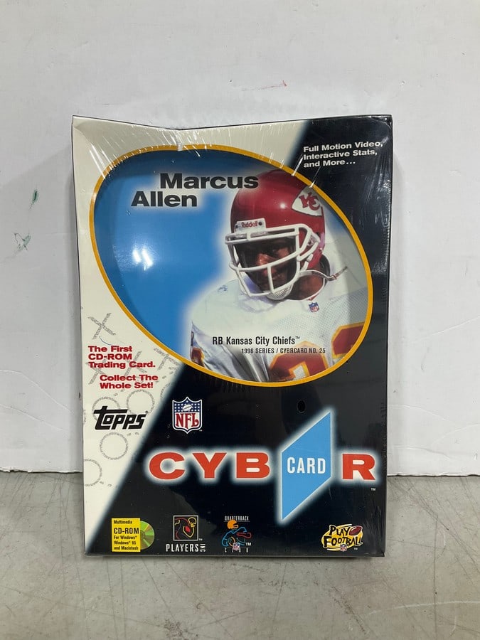 1996 Series Marcus Allen CD-rom trading card collectible(new): 1996 Series Marcus Allen CD-rom trading card collectible(new)
