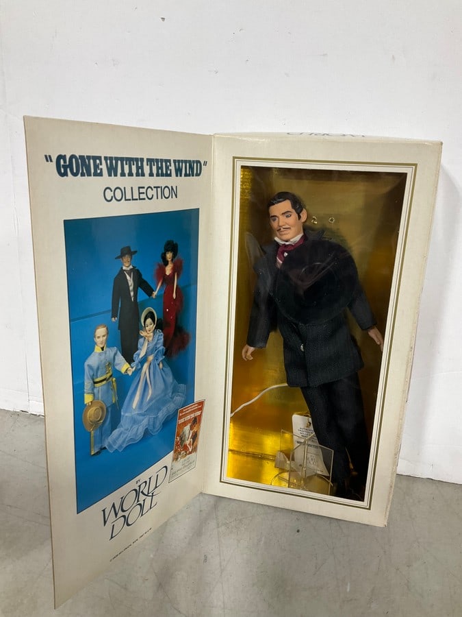 Gone With the Wind limited edtition portrait doll in box (1 of 1)