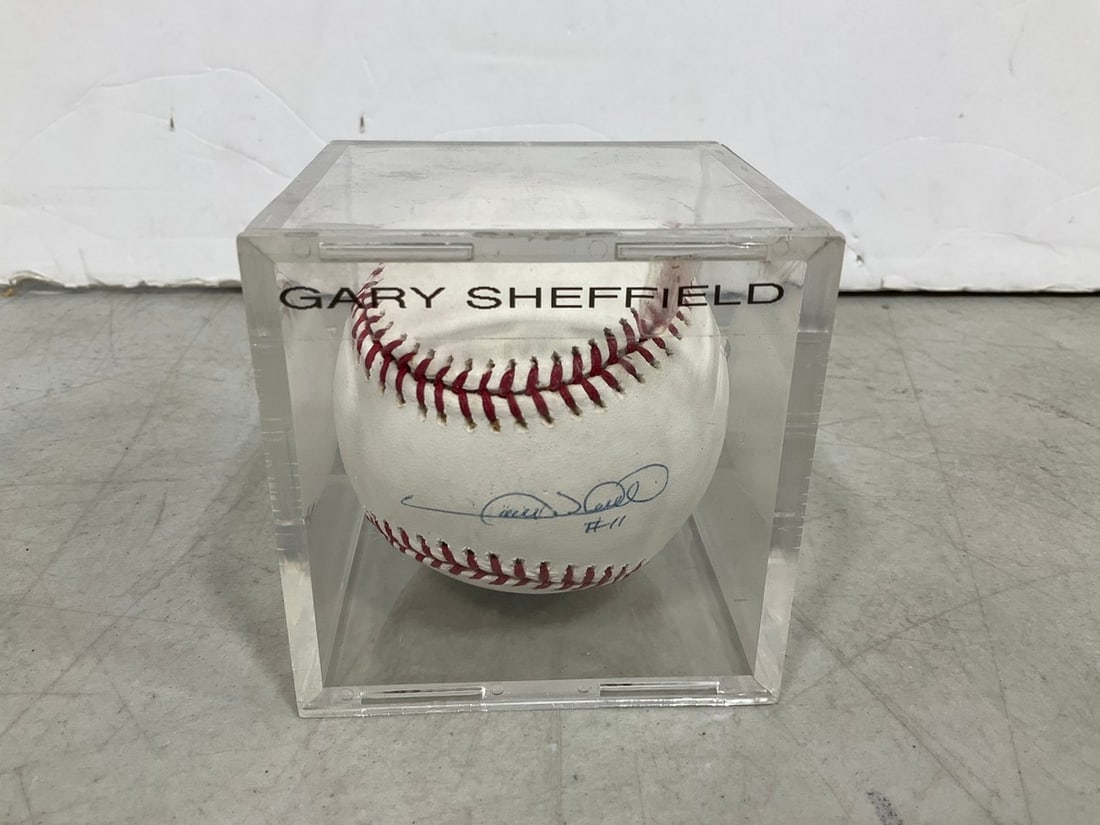 NY Yankees Gary Sheffield Steiner Ball 'Auto' (sticker on back) (1 of 1)