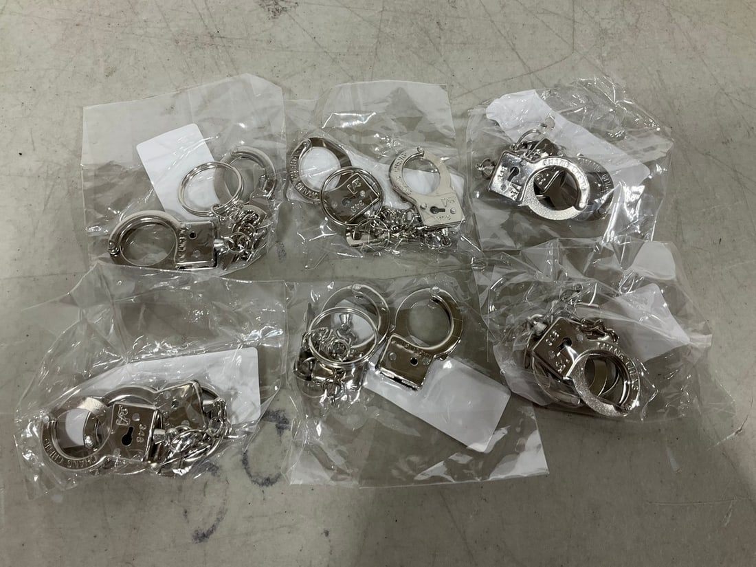 Miniature Handcuff Keychains: Miniature Handcuff Keychains