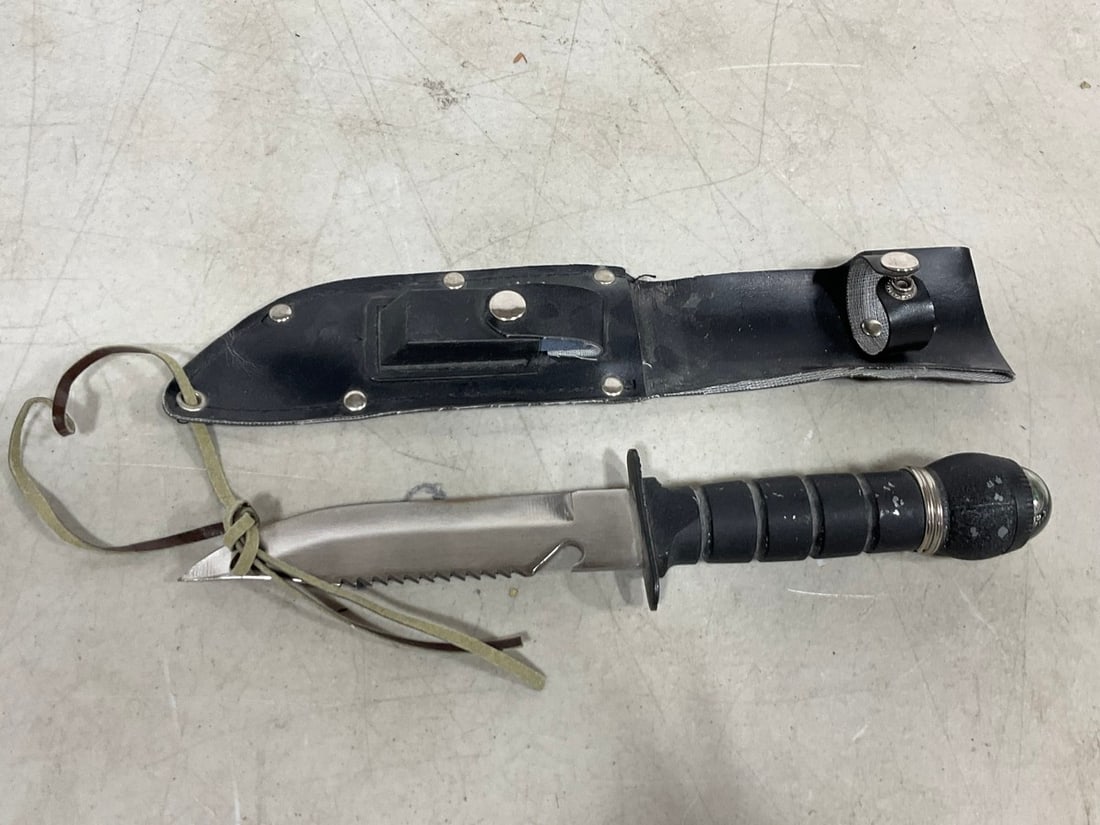 Stainless Knife with Case/Sharpener *made in Taiwan*: Stainless Knife with Case/Sharpener *made in Taiwan*