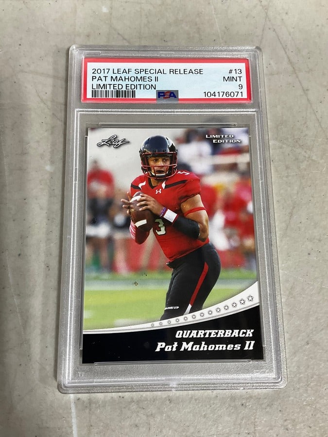 2017 Pat Mahomes Graded Card: 2017 Pat Mahomes Graded Card
