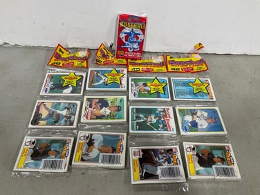 Various MLB picture cards(Topps and Score)