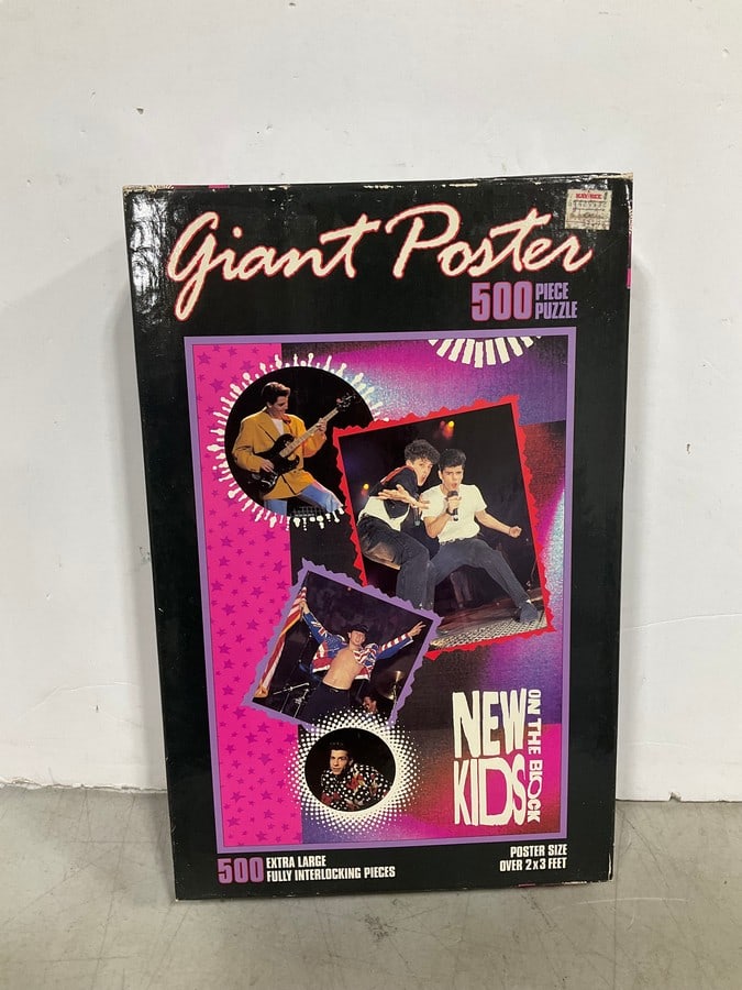 New Kids on the Block Giant poster Superstars 500 piece puzzle: New Kids on the Block Giant poster Superstars 500 piece puzzle