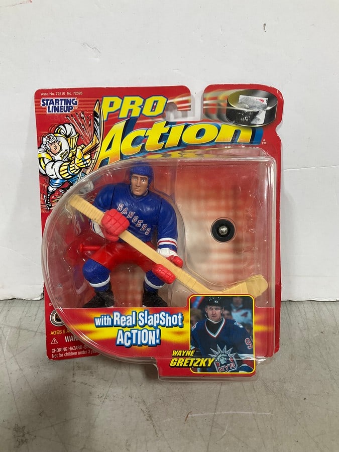 Wayne Gretzky Pro Action collectible figure(new in box) (1 of 1)
