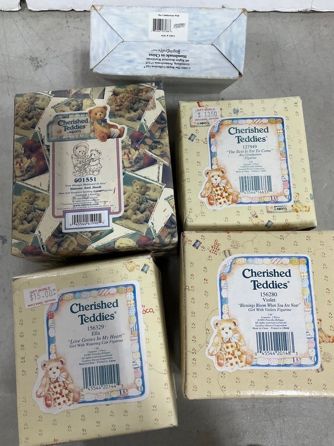 Cherished Teddies collectibles(new in box): Cherished Teddies collectibles(new in box)
