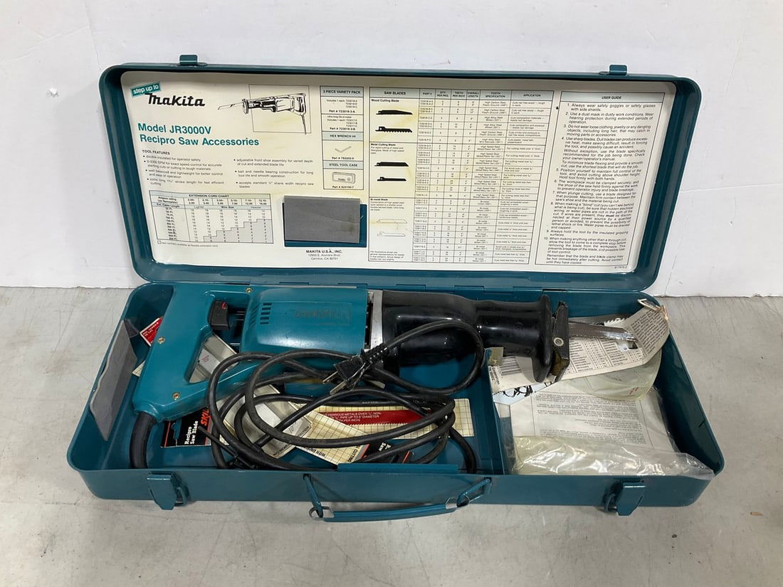 Makita recipro saw accessories(model:JR3000V) (1 of 1)