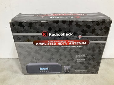 Radioshack amplified HDTV antenna(new in box)