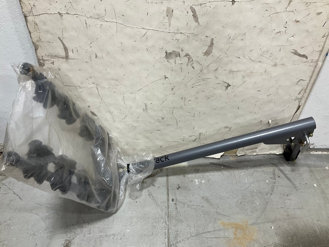 Bike rack hitch attachmenr(new) (1 of 1)
