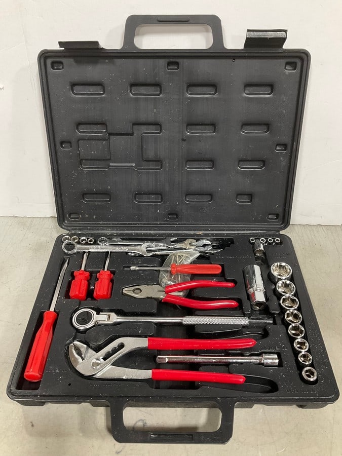 Tool Set in Case (1 of 1)