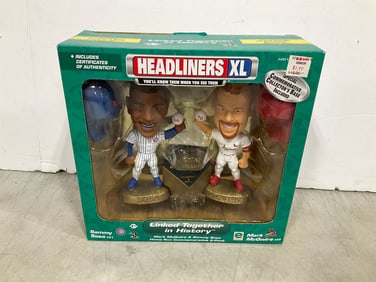 Headliners Figure Set (Sammy Sosa and Mark McGwire)