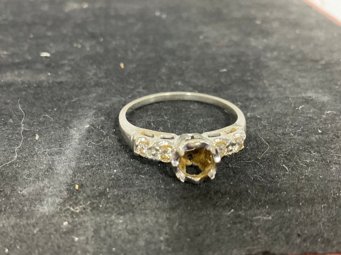 14kt Gold Ring with Diamonds (1 of 1)