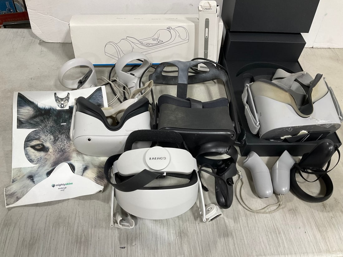Various VR Headsets (1 of 1)