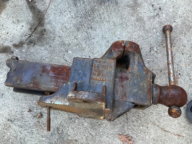 Lewis 125 Vice