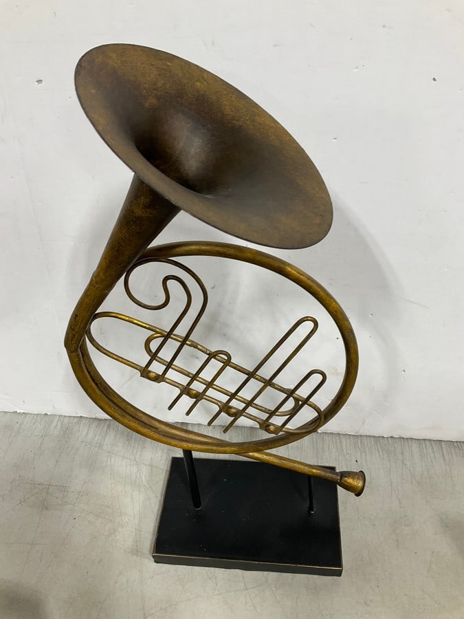 French Horn Metal Decor (21.5in Tall): French Horn Metal Decor (21.5in Tall)