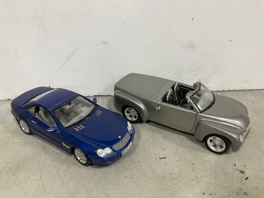 2000 Chevrolet SSR and Mercedes Benz SL diecast collectibles