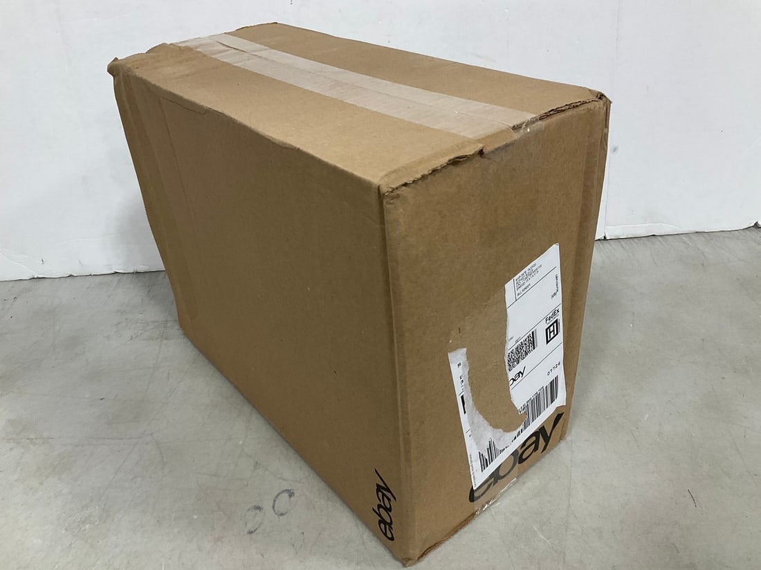 Ebay Shipping Boxes - 25 boxes (8inx6in4in): Ebay Shipping Boxes - 25 boxes (8inx6in4in)