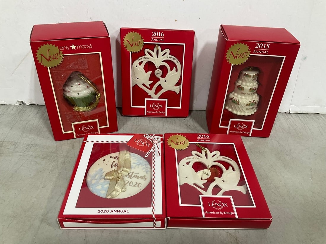 Various Lenox Ceramic Ornaments: Various Lenox Ceramic Ornaments