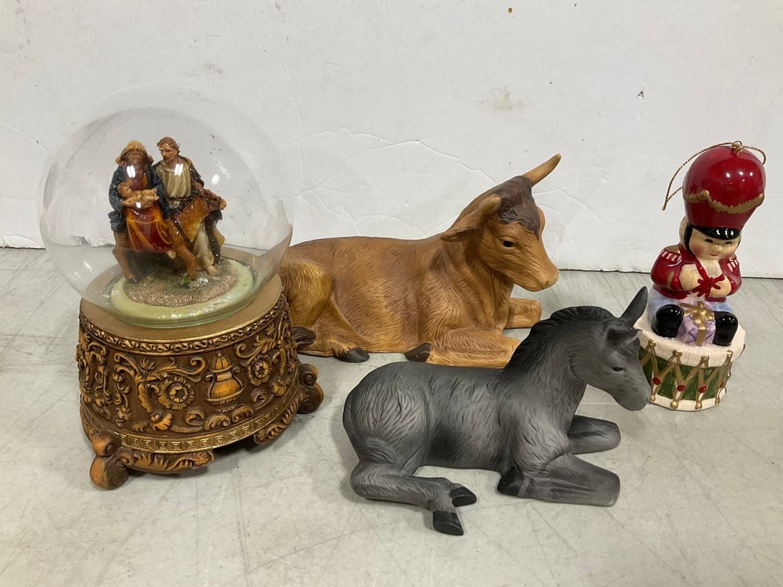Donkey/Cow Statue, Ornament, and more: Donkey/Cow Statue, Ornament, and more