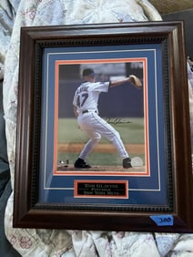 Framed Tom Glavine NYM Pitcher signed 15 x 18 Licensed Official MLB Product