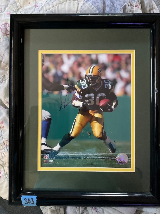 Framed Ahman Green # 30 Greenbay Packers signed & matted 13 x 16 Licensed Official NFL Product: Framed Ahman Green # 30 Greenbay Packers signed & matted 13 x 16 Licensed Official NFL Product