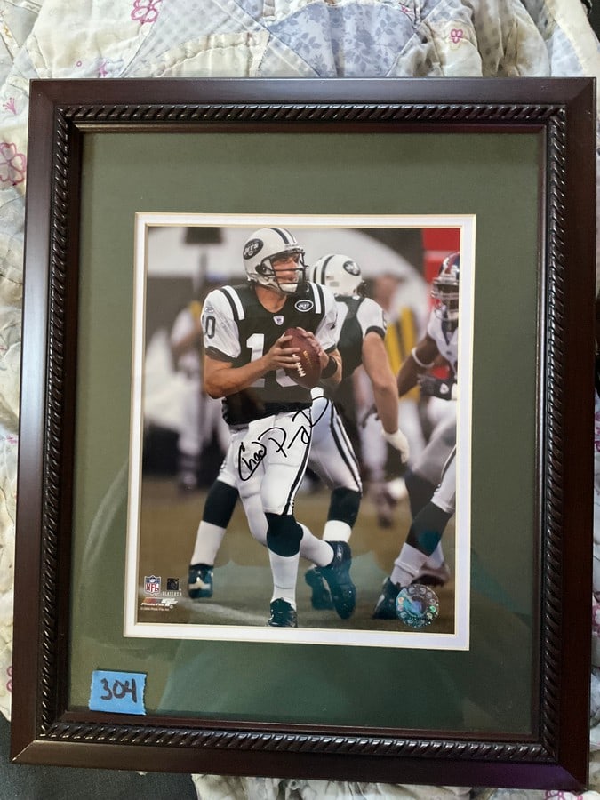 Framed Chad Pennington New York Jets signed and matted 14 x 17 Licensed Official NFL Product: Framed Chad Pennington New York Jets signed and matted 14 x 17 Licensed Official NFL Product