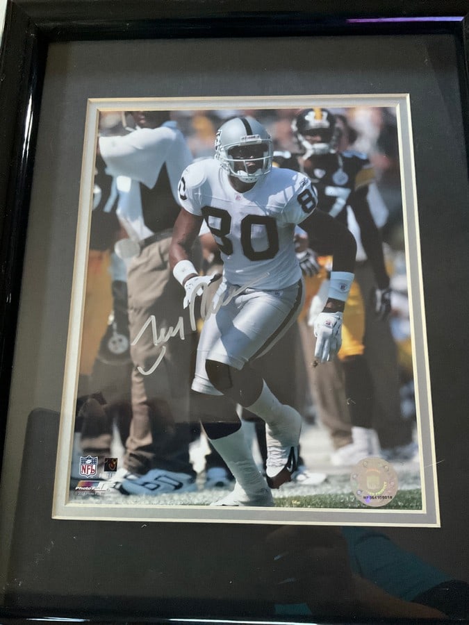 Framed Jerry Rice # 80 Oakland Raiders signed & matted 13 x 16 Licensed Official NFL Product: Framed Jerry Rice # 80 Oakland Raiders signed & matted 13 x 16 Licensed Official NFL Product