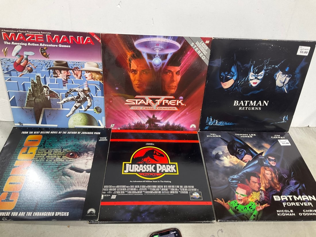Various LaserDiscs(Batman Returns, Jurassic Park, Congo, and more) (1 of 1)