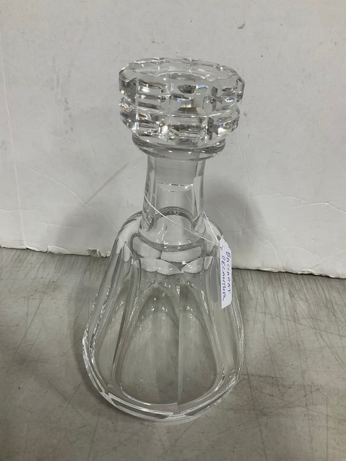 Baccarat decanter(9.5in.tall) (1 of 1)