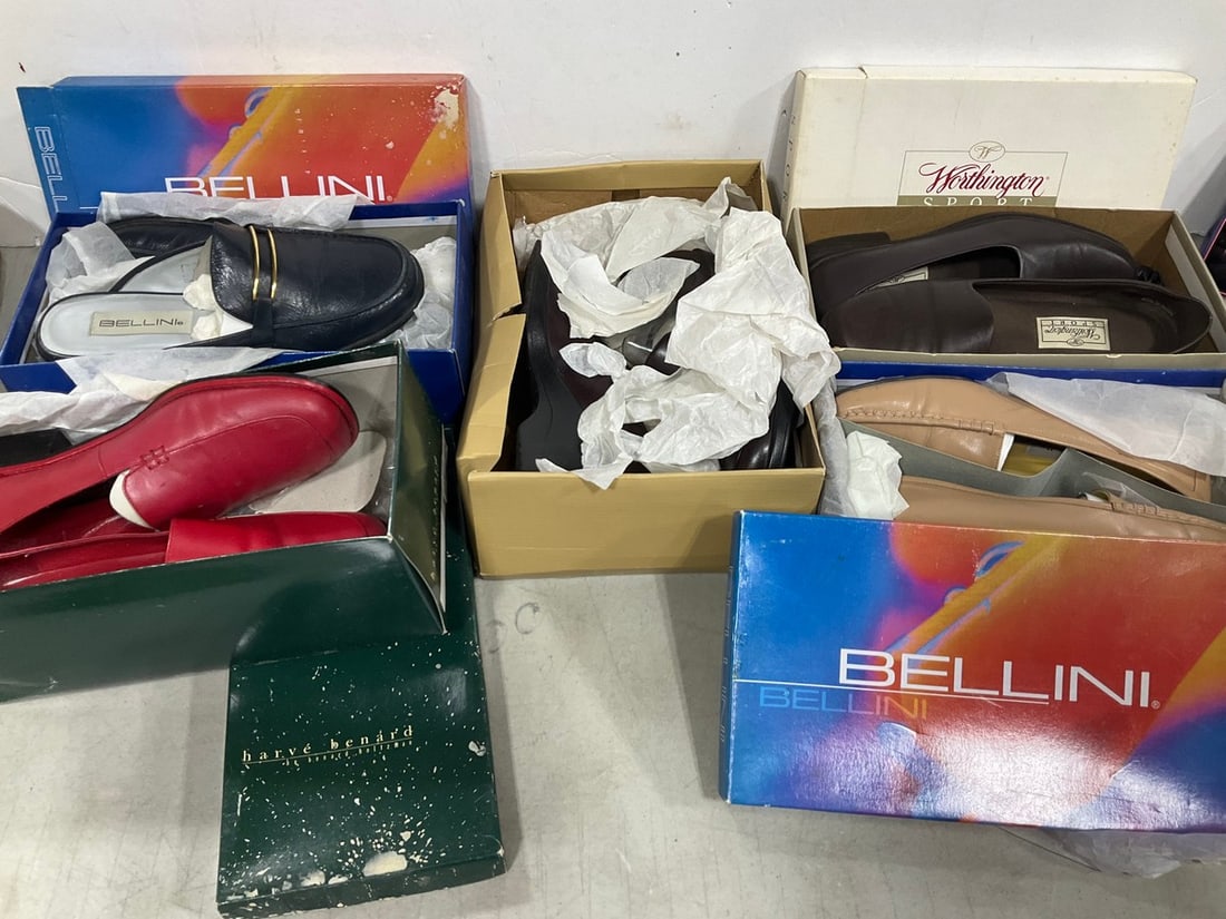 Men's dress shoes(various sizes): Men's dress shoes(various sizes)