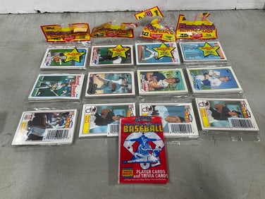 Various MLB picture cards(Topps and more)