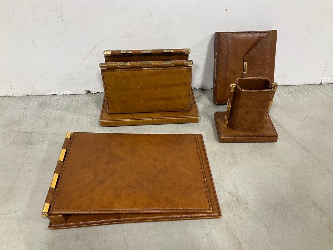 Leather desk set: Leather desk set