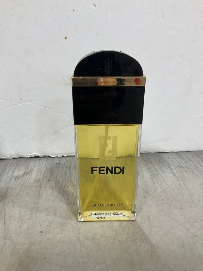 Fendi eau de toilette spray(3.4fl.oz.): Fendi eau de toilette spray(3.4fl.oz.)