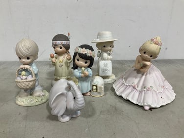 Precious Moments collectible stautes(5.5in.tallest)