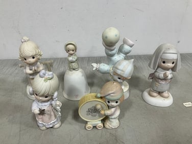 Precious Moments collectible stautes (7in Tallest)