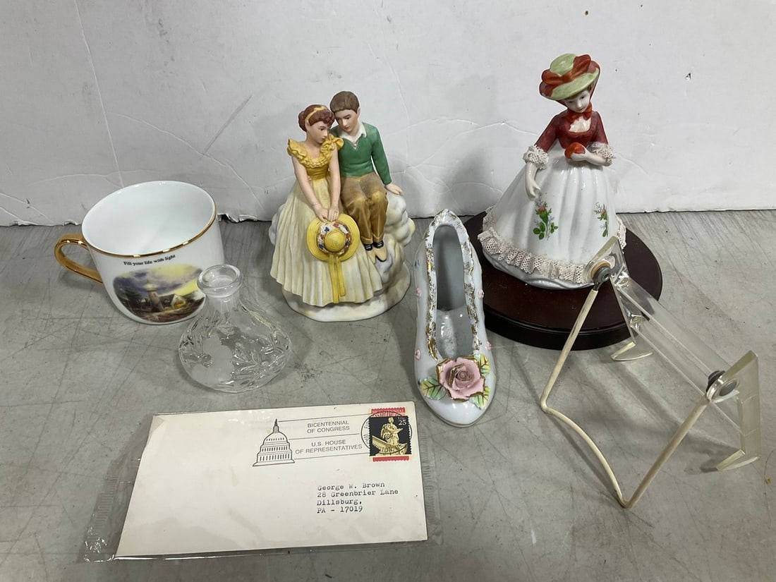 Decorative statues(6.5in.tallest), ceramic heel decor, and more: Decorative statues(6.5in.tallest), ceramic heel decor, and more