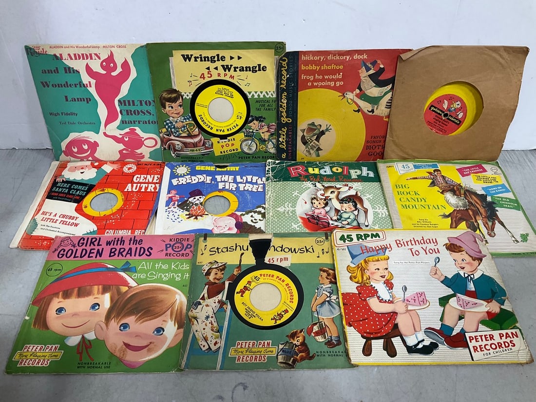 Vintage children's 45's: Vintage children's 45's
